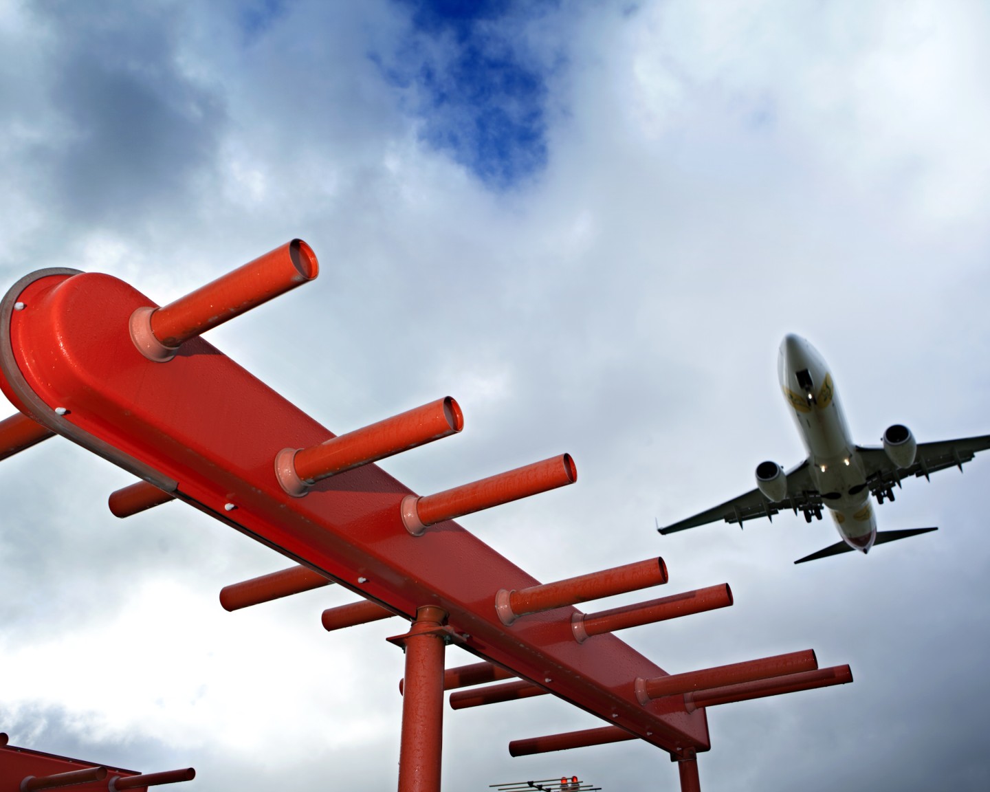 locator with aircraft